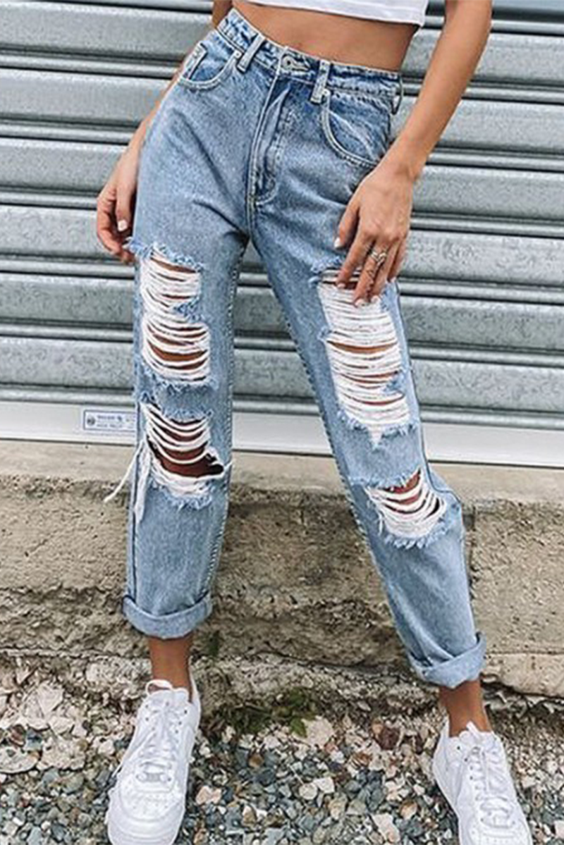 Retro Straight-Leg Jeans with Distressed Accents