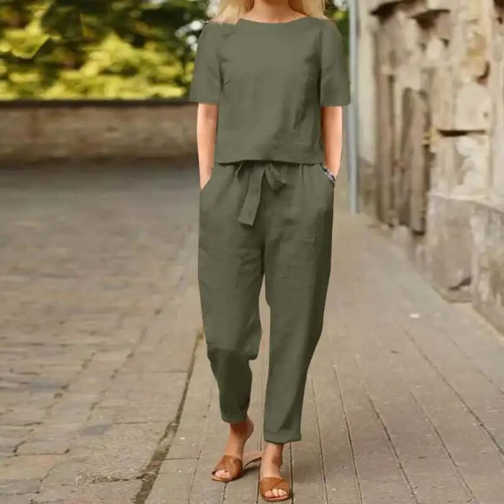 Stylish and Comfortable Women's Two-Piece Set