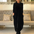 Comfortable Velvet Dress with Handy Pockets