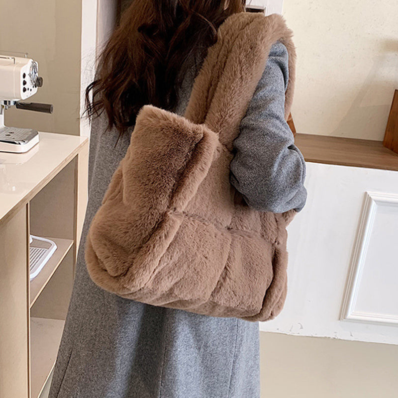 Dante Plush Handbag | Chic Winter Accessory for Women