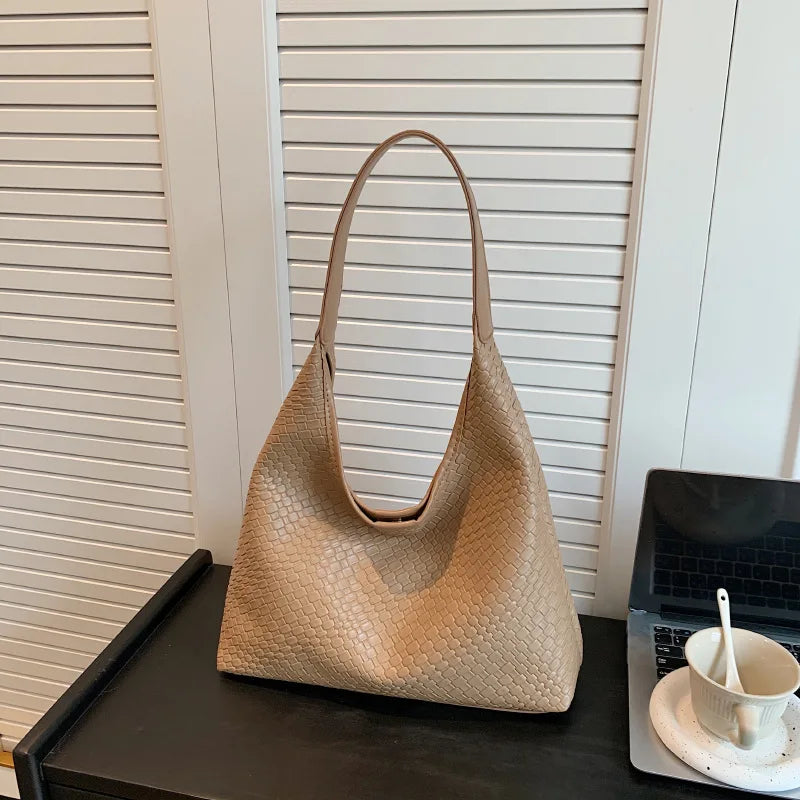 Sandia - Stylish Women's Tote