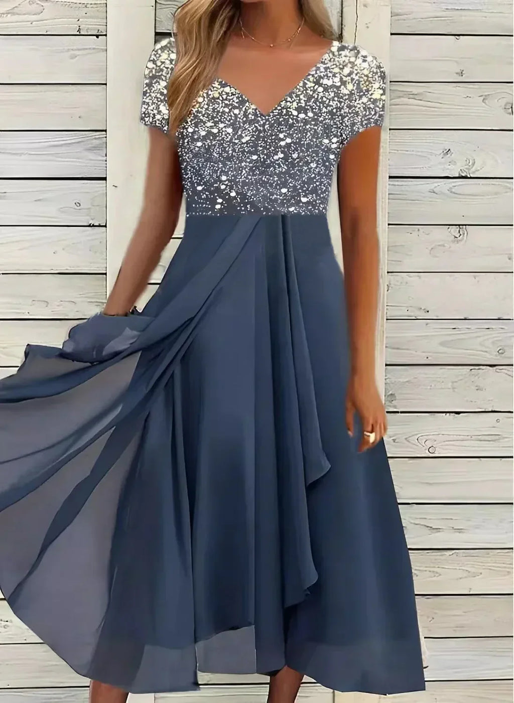 Elegant Chiffon Evening Gown for Women