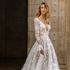 Graceful Lace Wedding Dress