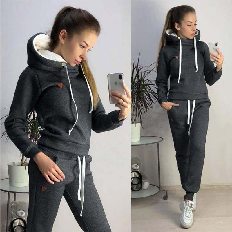 DROOM - Comfortable, Warm, and Chic Athletic Jogging Set