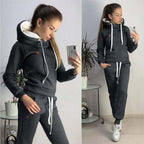 DROOM - Comfortable, Warm, and Chic Athletic Jogging Set