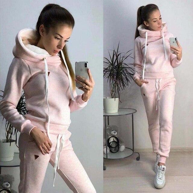 DROOM - Comfortable, Warm, and Chic Athletic Jogging Set