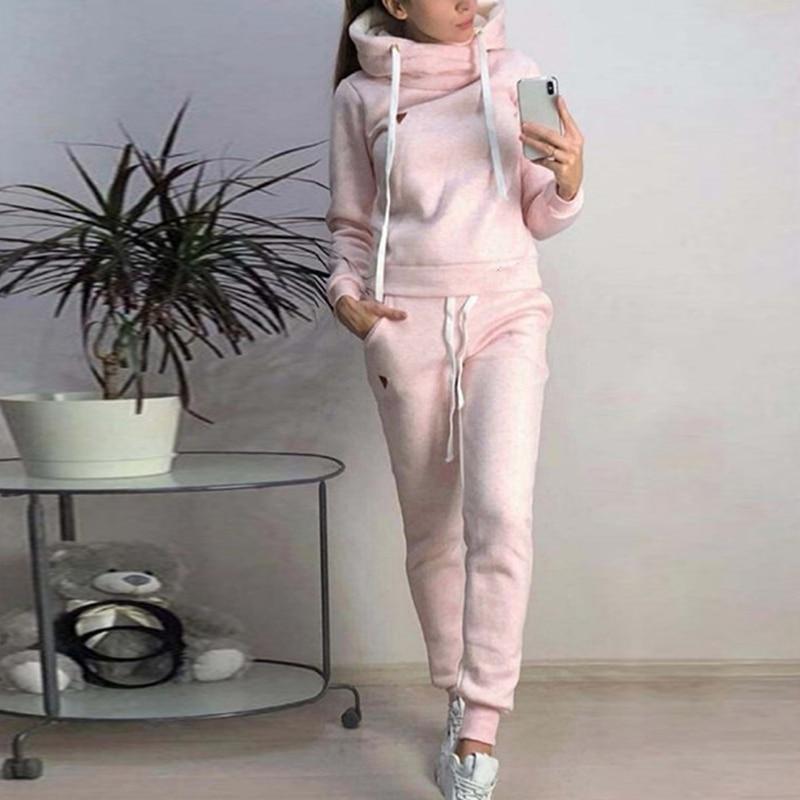 DROOM - Comfortable, Warm, and Chic Athletic Jogging Set